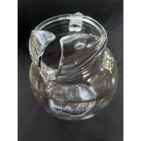 Tilted Ball Juice Pitcher - Picture 4 of 9